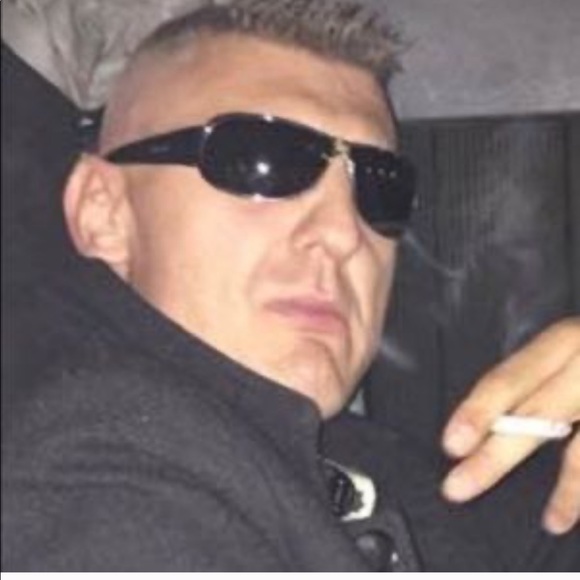 Meet your Posher, Hazim - Picture 1 of 1